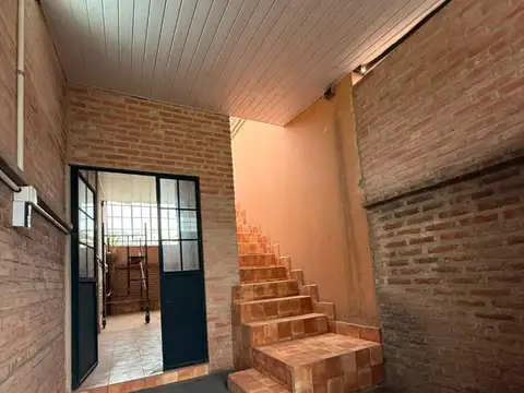 Oficinas comerciales y/o profesionales 5 ambientes. Del Viso