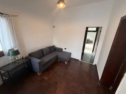 Depto Tipo Casa 4 ambientes con 2 baños