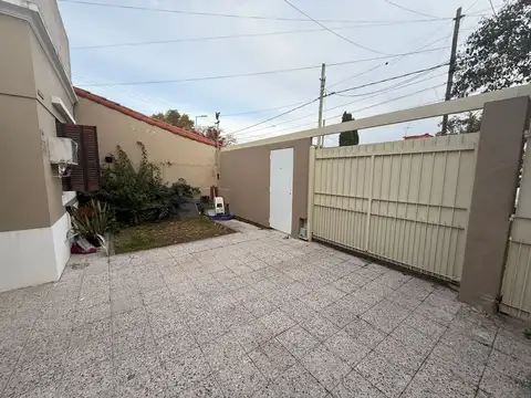 Depto Tipo Casa en Venta de 4 ambientes