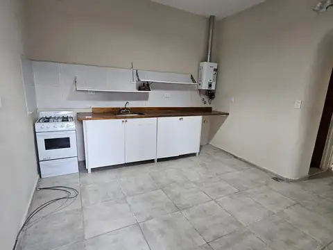 Depto Tipo Casa en Alquiler de 2 ambientes