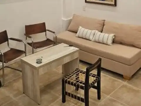 Av Pte Roque Saenz Pena 1100