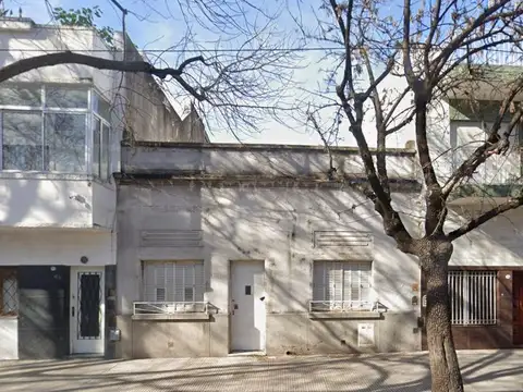 Casa en VENTA a reciclar | Lote propio CON Patio y Parrilla | Villa Urquiza