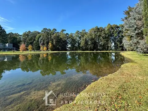 Lote en venta Barrio Miralagos I a la Laguna