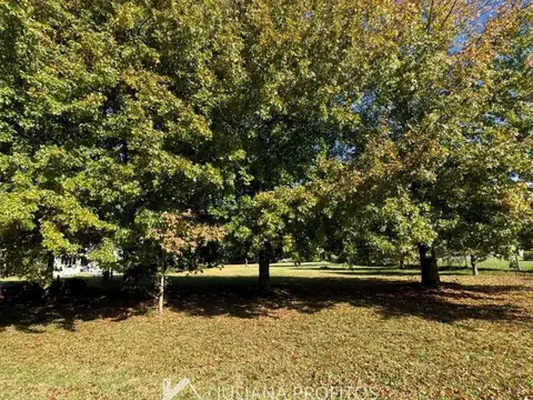 Terreno en Venta 27  mts Fondo