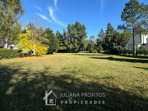 Lote en venta Barrio Miralagos I a la Laguna