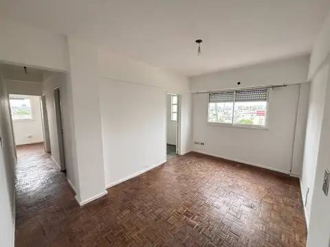 EN VENTA DEPTO 3 AMB C/COCHERA - VILLA CRESPO