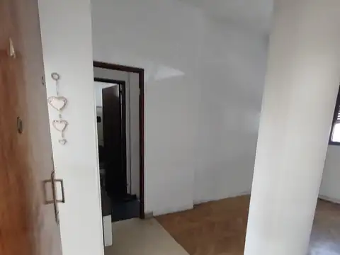 2 Ambientes Pb Frente Bajisimas Expensas!