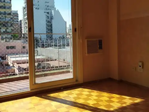 Blanco Encalada 4800, Piso 3