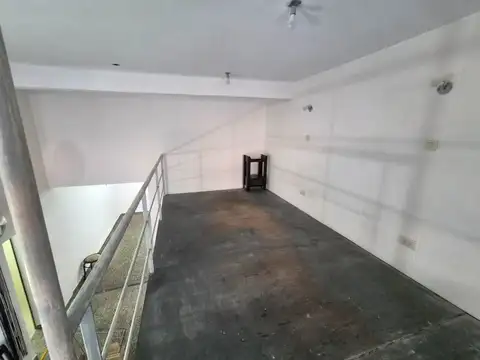 Local en Alquiler en Mataderos, $ 2.000.000