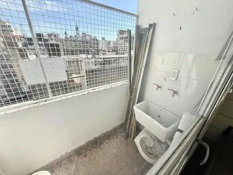 Rioja 1400 Dpto Amplio 2 Dorm. Reciclado