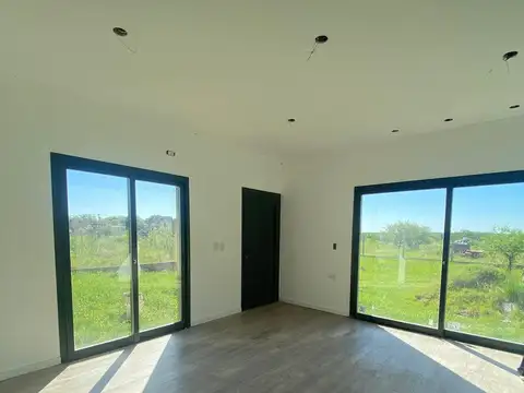 Casa 3 ambientes con 1 baño