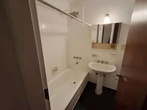2 ambientes  en alquiler con cocina y lavadero
