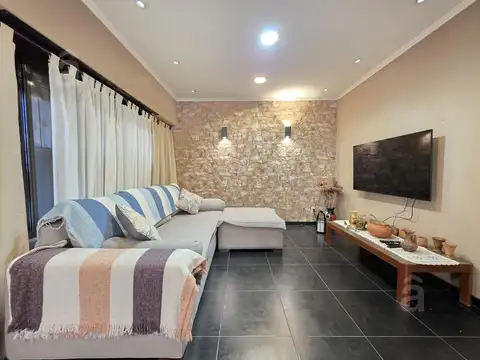 Casa en Venta en Jose Leon Suarez, USD 165.000
