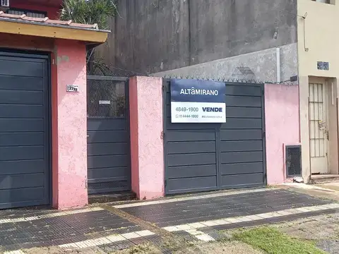 Santa Cruz al 2700 entre Pacífico Rodríguez e Independencia