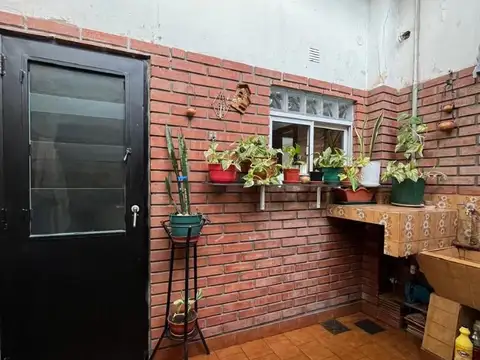 Depto Tipo Casa en Venta 40 años