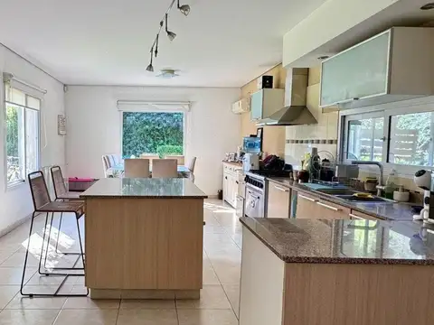 Casa en Venta en Sausalito, USD 225.000