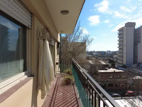 Departamento 3 ambientes en venta en San Martín sobre San Lorenzo entre Prof. Vidal y Rivadavia