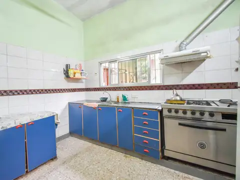 Casa en Venta de 4 Ambientes con Galpón