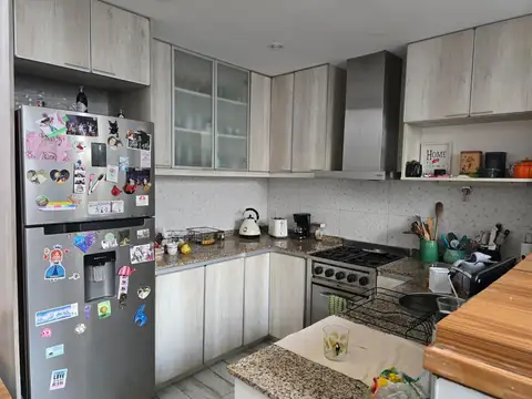 Depto Tipo Casa 4 ambientes con 2 baños