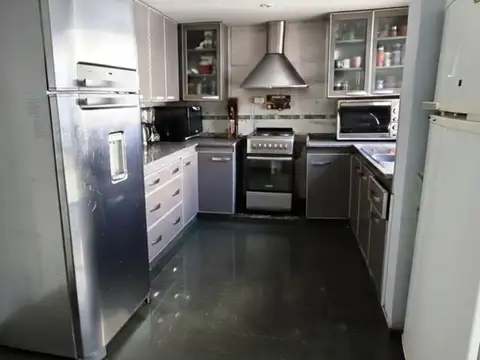 VENTA  PH MARTINEZ 5 AMBIENTES APTO PROF-EXC UBICA