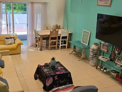 Depto Tipo Casa en Venta de 2 dormitorios