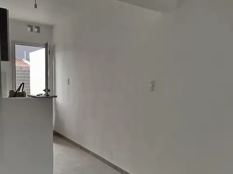 ALQUILER CASA 2 HABITACIONES UNIVERSITARIO DE HORI