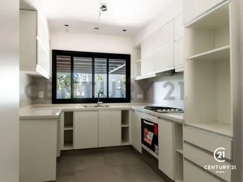 Venta Casa 3 dormitorios. Condominios Ugarteche, Rosario