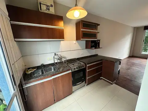 Departamento en Alquiler con 1 cocheras