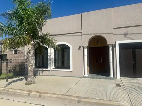 Casa - Venta - Argentina, San Francisco - Nestor Paez 1100