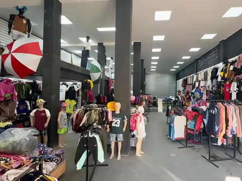 Alquiler de galpón / depósito en Merlo Norte - Apto varios rubros
