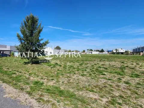 Terreno en Venta en Francisco Alvarez, USD 81.000