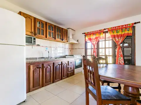 Casa 4 ambientes con 1 baño
