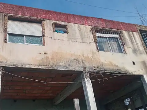 Terreno doble frente con factibilidad Villa Adelina