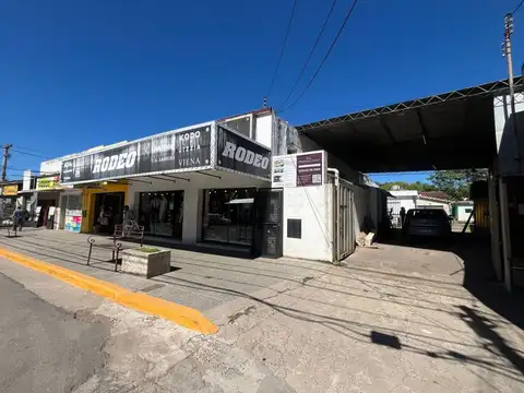 LOCAL MÁS 2 DEPÓSITOS Y CHALET EN UNQUILLO CENTRO