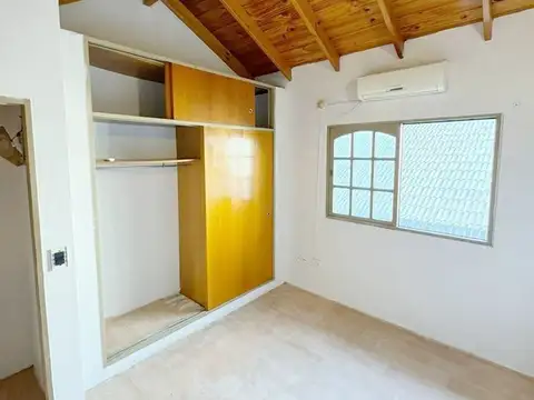 Casa 2 ambientes con 1 baño