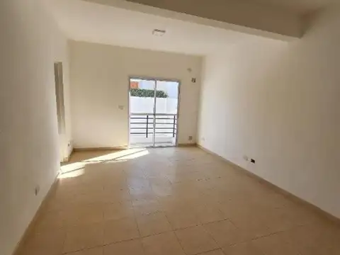 Departamento en Alquiler en Villa Dominico, $ 380.000