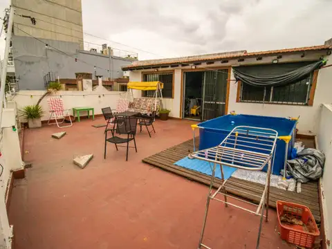 Depto Tipo Casa en Venta en Parque Chacabuco, USD 185.000