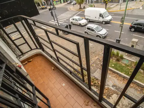 PH 5 Ambientes con patio y terraza - 1° y 2° Piso - Balcón - Quincho - Apto Crédito - 227m²  -...