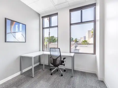 Oficinas privadas totalmente equipadas para ti y tu equipo en Montevideo, La Cumparsita