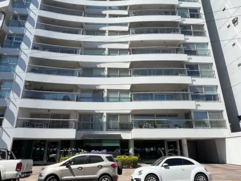 VENTA DEPARTAMENTO 3 DORMITORIOS, CALIDAD LATTUCA, PRIMERA LINEA DEL RIO 205 M2 EXCLUSIVOS MAS 36M2 DE COCHERA DOBLE Y BAULERA