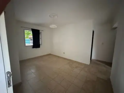 VENTA DEPTO ALBERDI 1 DORM PLANTA BAJA