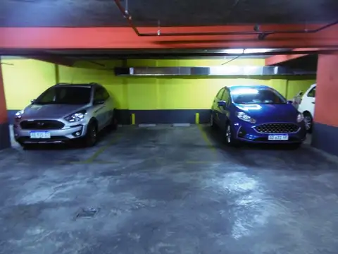 COCHERA EN VENTA, EN CHACARITA 