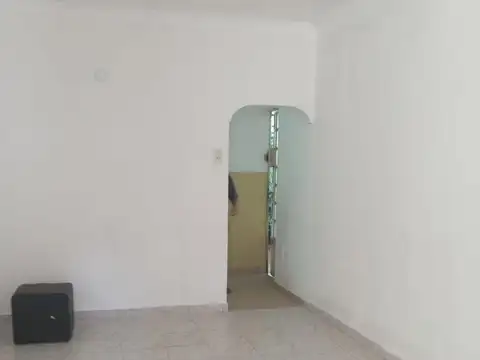 Casa en Venta en Alberdi, USD 50.000