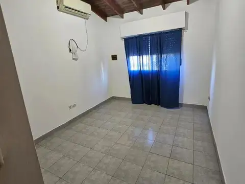Casa en venta - 2 Dormitorios 1 Baño - General Rodríguez