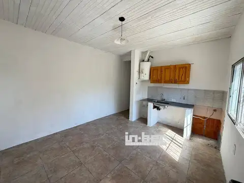 Depto Tipo Casa en Alquiler de 2 ambientes
