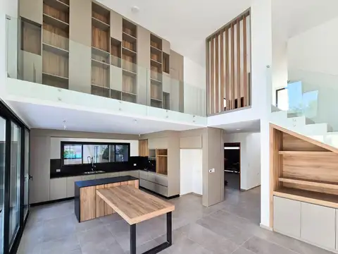 Casa en Venta al Este