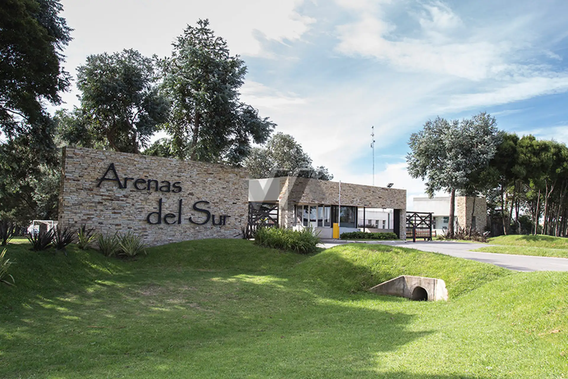 Lote en venta 763m² en Arenas del Sur con vista al arroyo