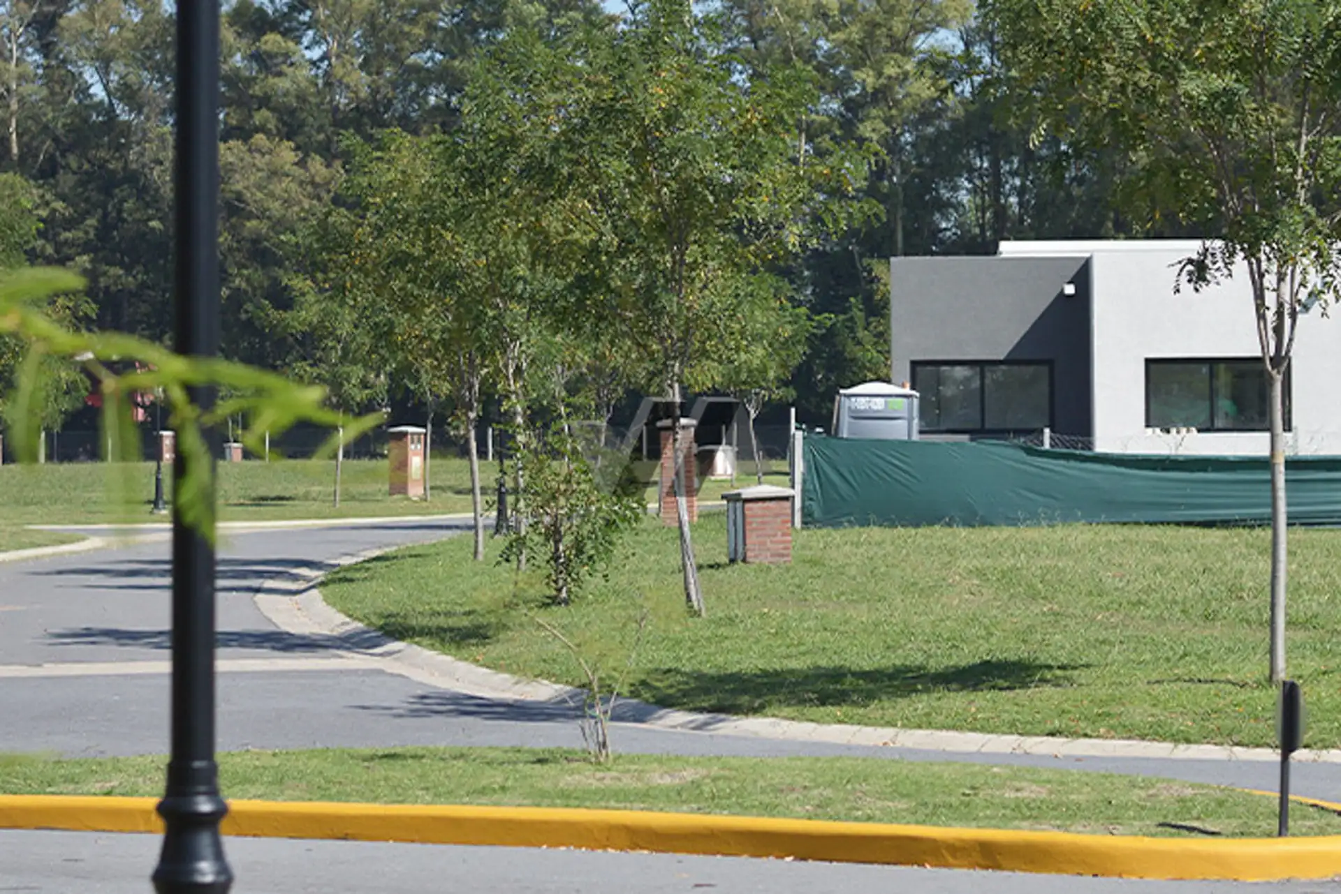 Lote en venta 763m² en Arenas del Sur con vista al arroyo