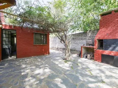 VENTA CASA QUINTA 5 AMB CON PILETA