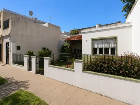CASA 3 AMBIENTES COCHERA GALPON ESCUCHA OFERTA